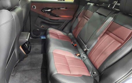 Land Rover Range Rover Evoque II, 2025 год, 6 090 000 рублей, 25 фотография