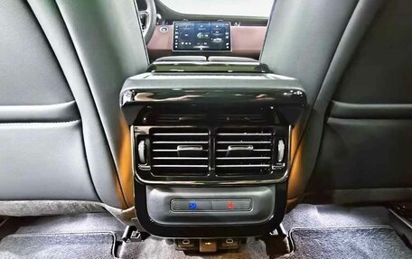 Land Rover Range Rover Evoque II, 2025 год, 6 090 000 рублей, 26 фотография