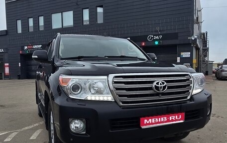 Toyota Land Cruiser 200, 2012 год, 3 200 000 рублей, 1 фотография