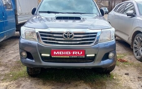 Toyota Hilux VII, 2012 год, 2 250 000 рублей, 1 фотография