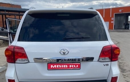 Toyota Land Cruiser 200, 2015 год, 4 600 000 рублей, 1 фотография