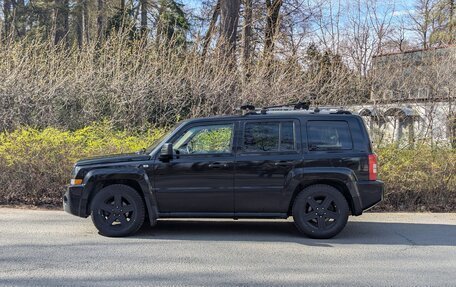 Jeep Liberty (Patriot), 2007 год, 700 000 рублей, 1 фотография
