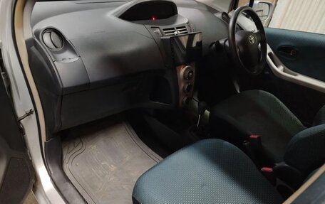 Toyota Vitz, 2005 год, 409 000 рублей, 9 фотография