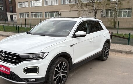 Volkswagen T-Roc I, 2020 год, 2 899 000 рублей, 3 фотография