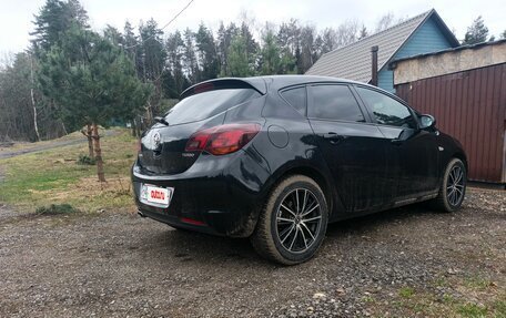 Opel Astra J, 2011 год, 620 000 рублей, 5 фотография