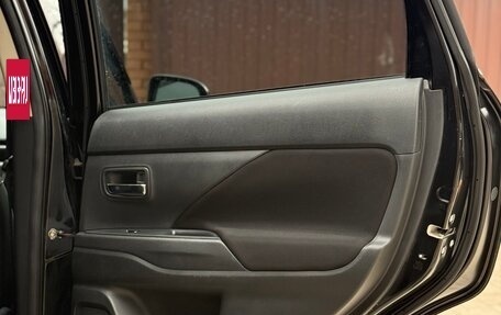 Mitsubishi Outlander III рестайлинг 3, 2019 год, 2 100 000 рублей, 17 фотография