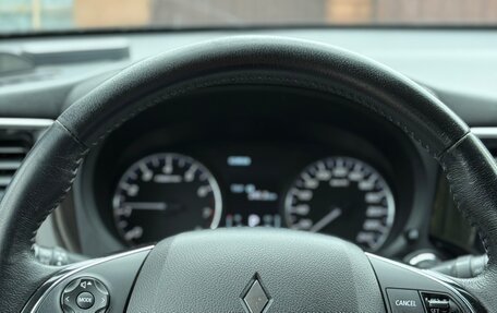 Mitsubishi Outlander III рестайлинг 3, 2019 год, 2 100 000 рублей, 29 фотография