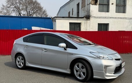 Toyota Prius, 2014 год, 1 100 000 рублей, 3 фотография
