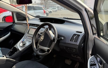 Toyota Prius, 2014 год, 1 100 000 рублей, 10 фотография