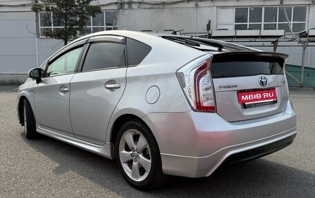 Toyota Prius, 2014 год, 1 100 000 рублей, 7 фотография