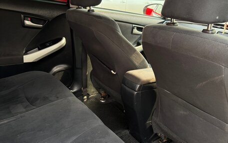 Toyota Prius, 2014 год, 1 100 000 рублей, 14 фотография