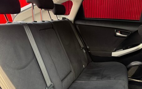 Toyota Prius, 2014 год, 1 100 000 рублей, 13 фотография