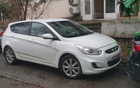 Hyundai Solaris II рестайлинг, 2013 год, 650 000 рублей, 6 фотография