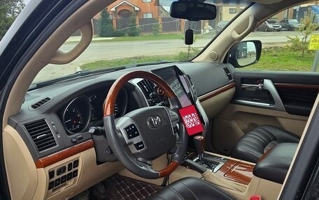 Toyota Land Cruiser 200, 2012 год, 3 200 000 рублей, 5 фотография