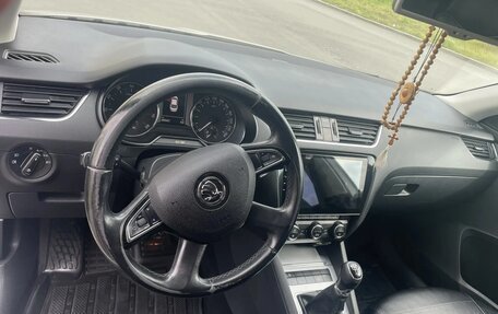 Skoda Octavia, 2015 год, 1 580 000 рублей, 11 фотография