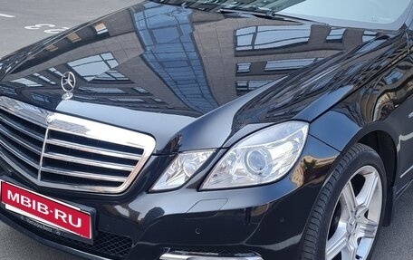 Mercedes-Benz E-Класс, 2012 год, 2 050 000 рублей, 3 фотография