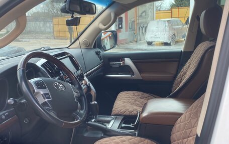 Toyota Land Cruiser 200, 2015 год, 4 600 000 рублей, 3 фотография