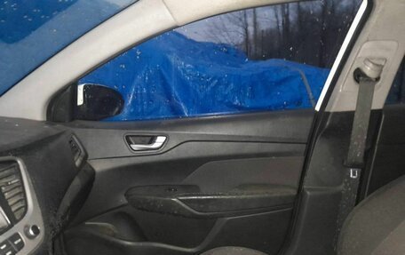 Hyundai Solaris II рестайлинг, 2017 год, 482 600 рублей, 5 фотография