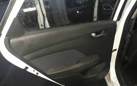 Hyundai Solaris II рестайлинг, 2017 год, 482 600 рублей, 6 фотография