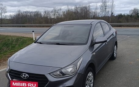 Hyundai Solaris II рестайлинг, 2017 год, 1 100 000 рублей, 2 фотография