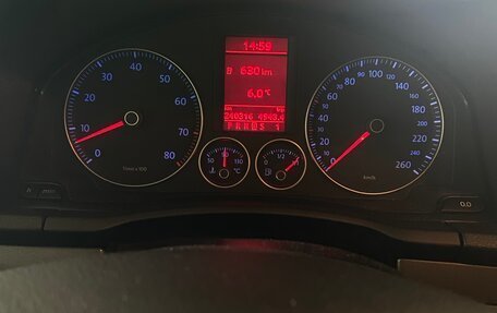 Volkswagen Jetta VI, 2009 год, 570 000 рублей, 6 фотография