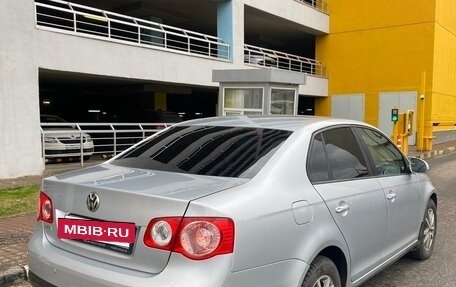 Volkswagen Jetta VI, 2009 год, 570 000 рублей, 4 фотография