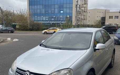 Volkswagen Jetta VI, 2009 год, 570 000 рублей, 2 фотография
