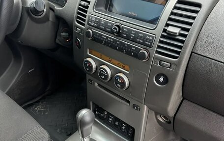 Nissan Pathfinder, 2007 год, 1 185 000 рублей, 29 фотография