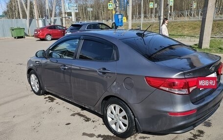 KIA Rio III рестайлинг, 2017 год, 1 400 000 рублей, 4 фотография