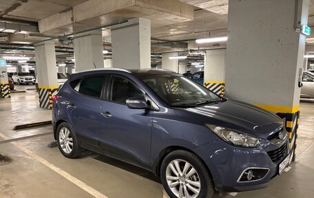 Hyundai ix35 I рестайлинг, 2011 год, 950 000 рублей, 2 фотография