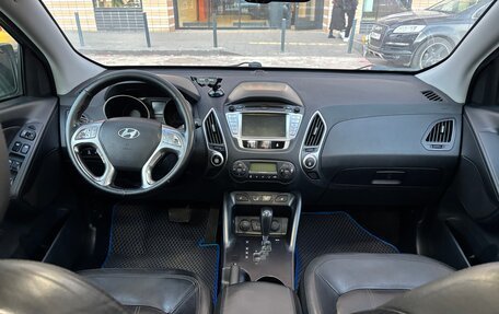 Hyundai ix35 I рестайлинг, 2011 год, 950 000 рублей, 8 фотография