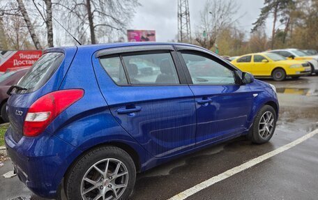 Hyundai i20 IB рестайлинг, 2010 год, 650 000 рублей, 3 фотография