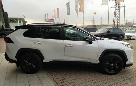 Toyota RAV4, 2021 год, 3 720 000 рублей, 5 фотография