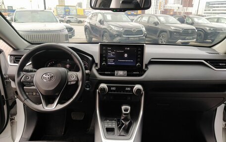 Toyota RAV4, 2021 год, 3 720 000 рублей, 16 фотография