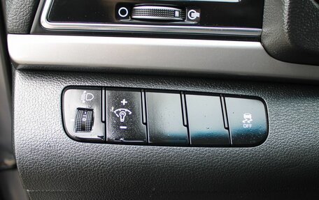 Hyundai Elantra VI рестайлинг, 2018 год, 1 499 000 рублей, 13 фотография