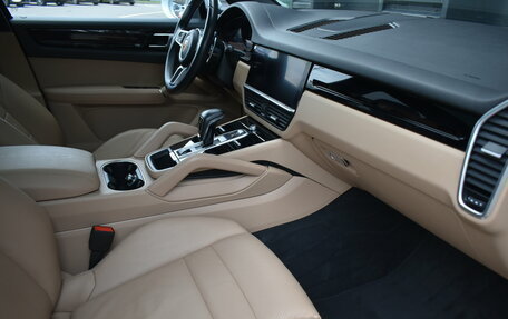 Porsche Cayenne III, 2018 год, 6 490 000 рублей, 24 фотография