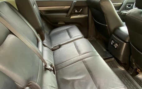 Mitsubishi Pajero IV, 2017 год, 2 390 000 рублей, 12 фотография