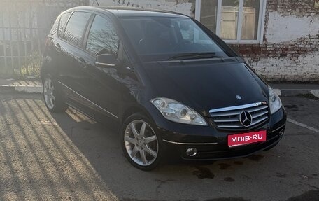 Mercedes-Benz A-Класс, 2010 год, 480 000 рублей, 1 фотография