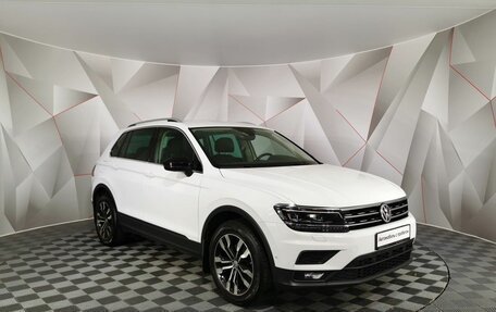 Volkswagen Tiguan II, 2019 год, 2 425 000 рублей, 3 фотография