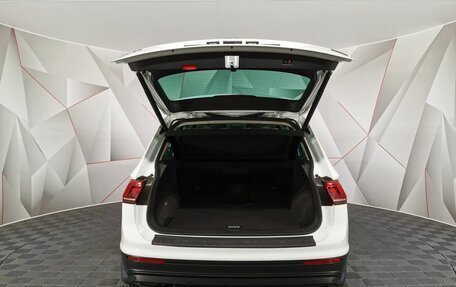 Volkswagen Tiguan II, 2019 год, 2 425 000 рублей, 12 фотография