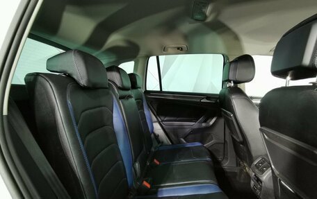 Volkswagen Tiguan II, 2019 год, 2 425 000 рублей, 16 фотография