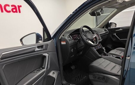 Volkswagen Tiguan II, 2022 год, 3 000 000 рублей, 10 фотография