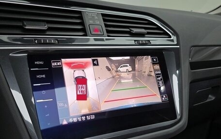 Volkswagen Tiguan II, 2022 год, 3 000 000 рублей, 13 фотография