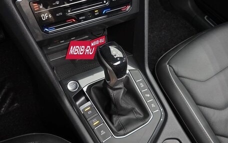 Volkswagen Tiguan II, 2022 год, 3 000 000 рублей, 8 фотография