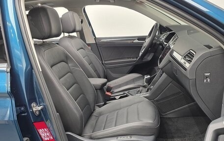 Volkswagen Tiguan II, 2022 год, 3 000 000 рублей, 7 фотография