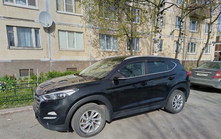 Hyundai Tucson III, 2017 год, 1 950 000 рублей, 2 фотография