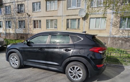 Hyundai Tucson III, 2017 год, 1 950 000 рублей, 3 фотография