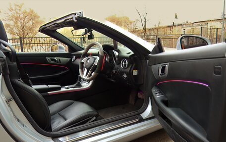 Mercedes-Benz SLK-Класс, 2011 год, 1 900 000 рублей, 17 фотография