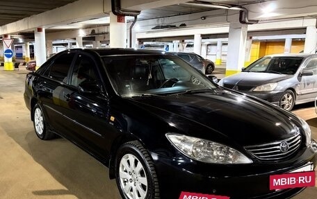 Toyota Camry V40, 2004 год, 750 000 рублей, 2 фотография