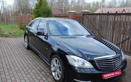 Mercedes-Benz S-Класс, 2012 год, 2 100 000 рублей, 3 фотография